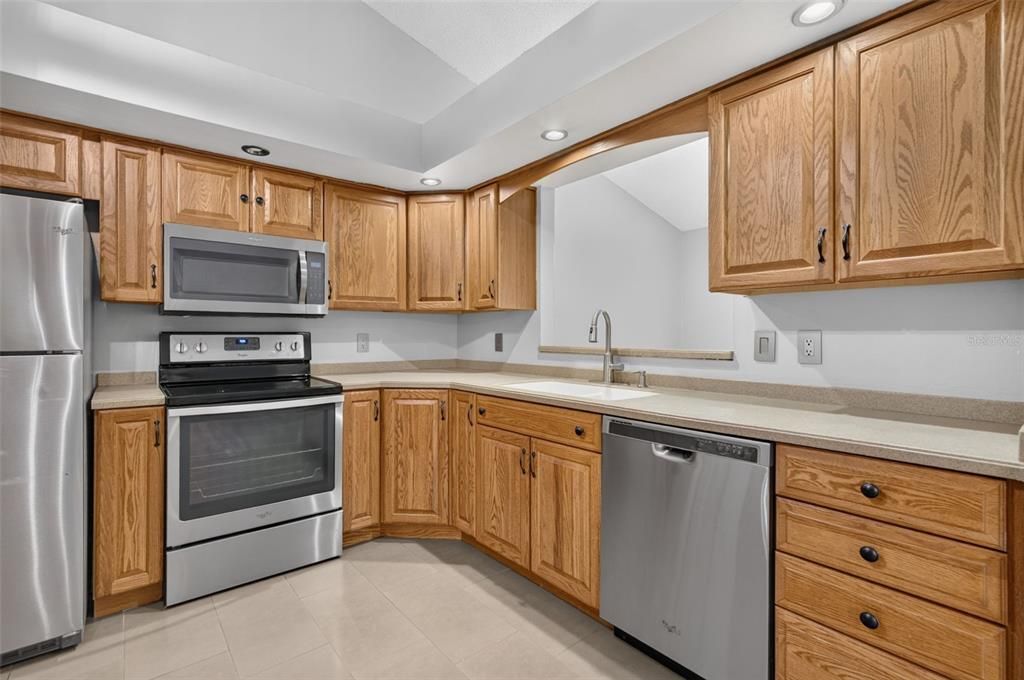 For Sale: $425,000 (3 beds, 2 baths, 1484 Square Feet)