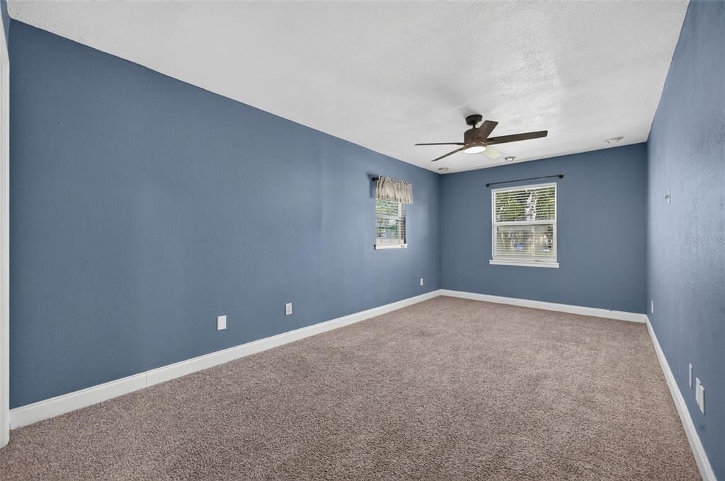 For Sale: $425,000 (3 beds, 2 baths, 1484 Square Feet)