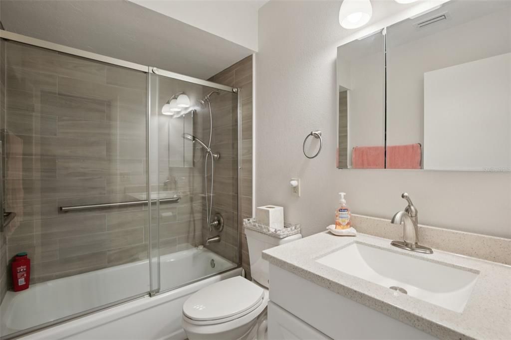 For Sale: $295,000 (2 beds, 2 baths, 1390 Square Feet)