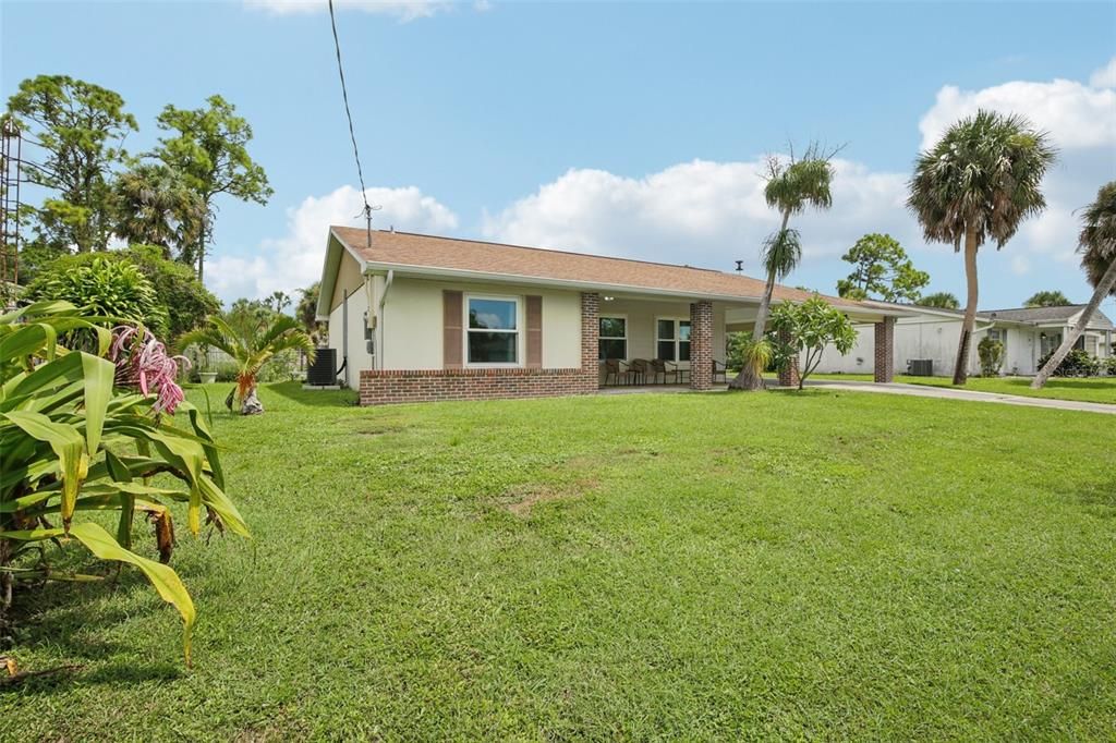 For Sale: $295,000 (2 beds, 2 baths, 1390 Square Feet)