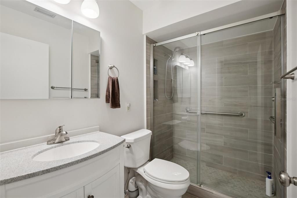 For Sale: $295,000 (2 beds, 2 baths, 1390 Square Feet)