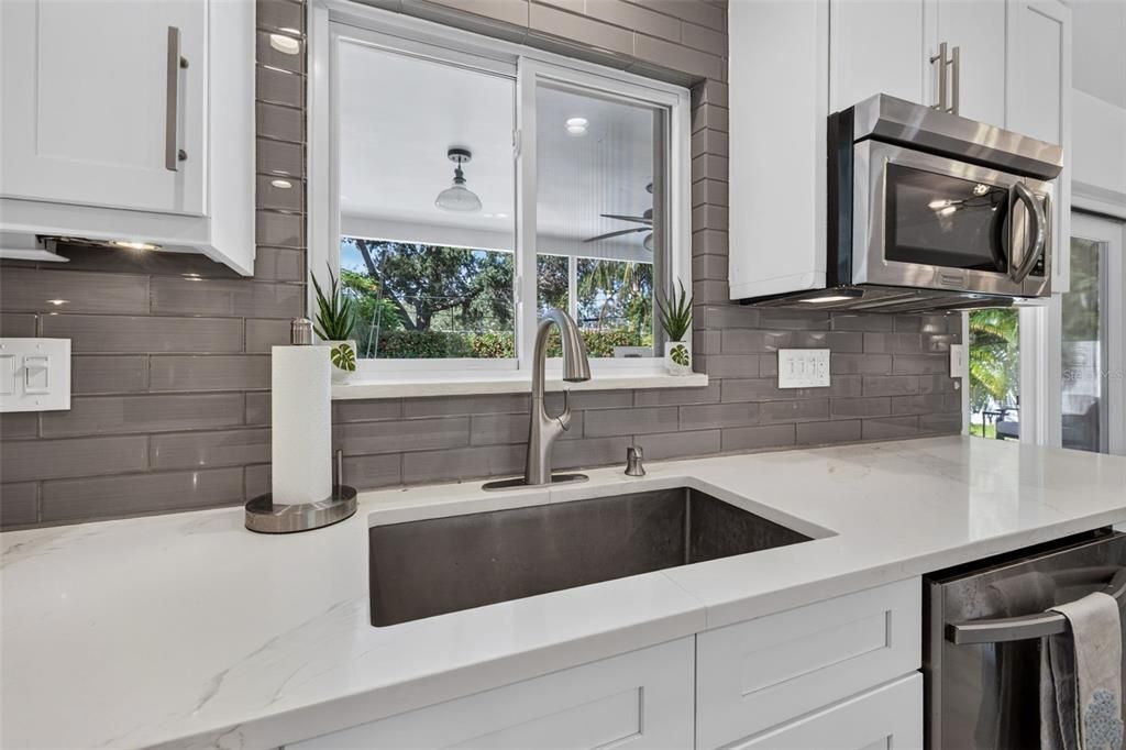 En Venta: $449,000 (2 camas, 2 baños, 1291 Pies cuadrados)
