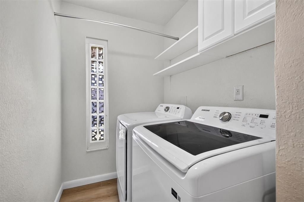 En Venta: $449,000 (2 camas, 2 baños, 1291 Pies cuadrados)