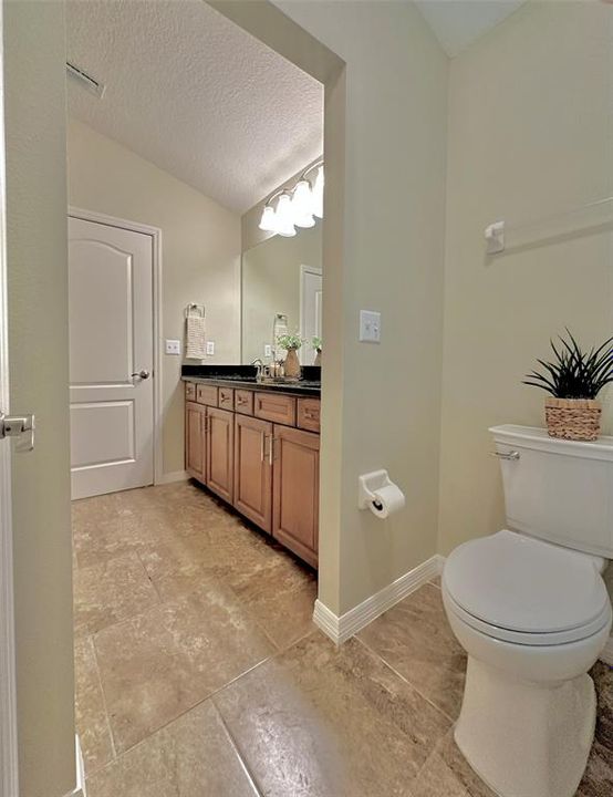 For Rent: $3,000 (3 beds, 2 baths, 1480 Square Feet)