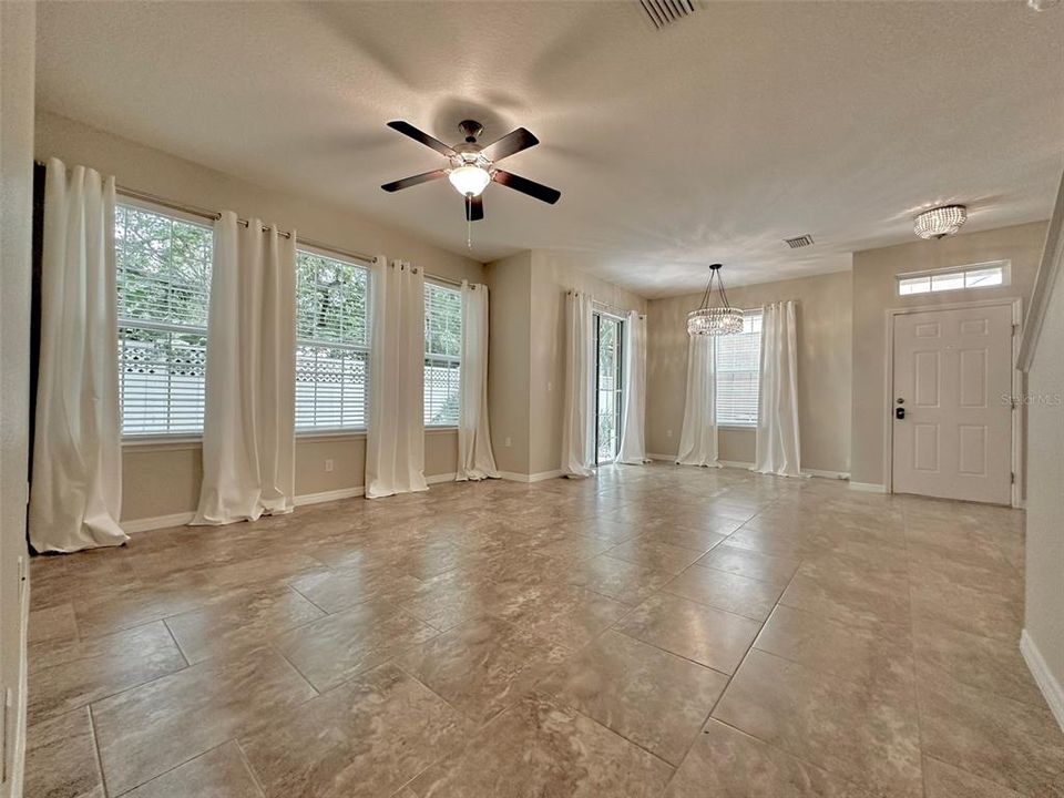 For Rent: $3,000 (3 beds, 2 baths, 1480 Square Feet)