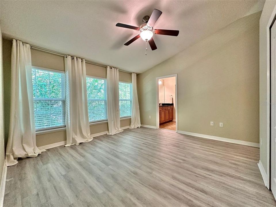 For Rent: $3,000 (3 beds, 2 baths, 1480 Square Feet)