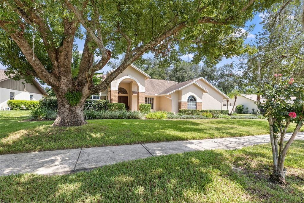 For Sale: $625,000 (4 beds, 3 baths, 2545 Square Feet)