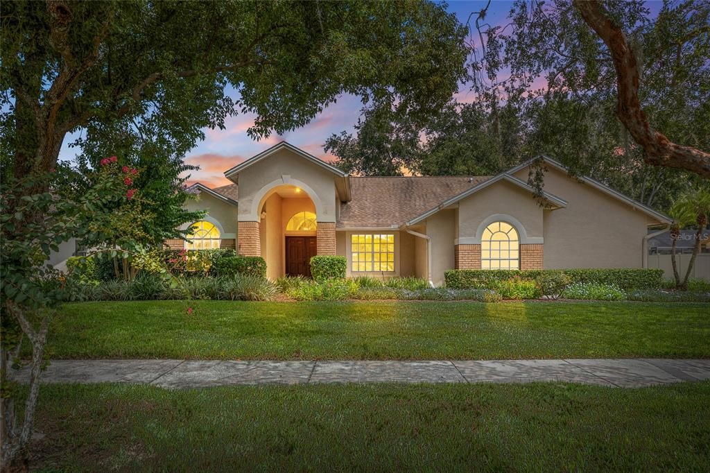 For Sale: $625,000 (4 beds, 3 baths, 2545 Square Feet)