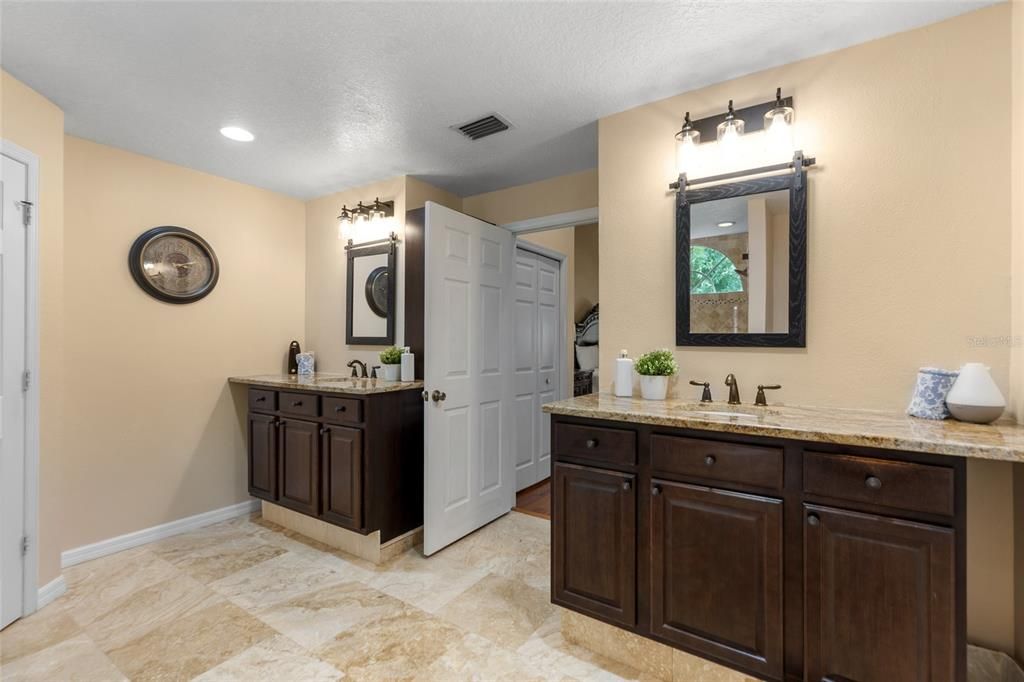 For Sale: $625,000 (4 beds, 3 baths, 2545 Square Feet)