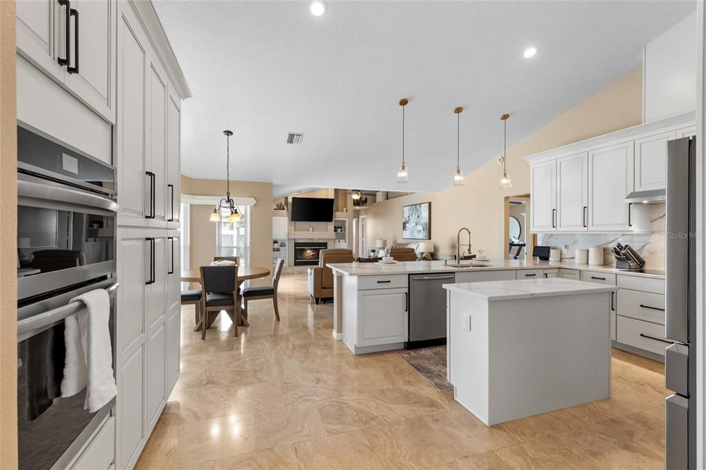 For Sale: $625,000 (4 beds, 3 baths, 2545 Square Feet)