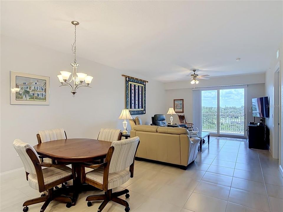 En Venta: $589,000 (3 camas, 2 baños, 1698 Pies cuadrados)