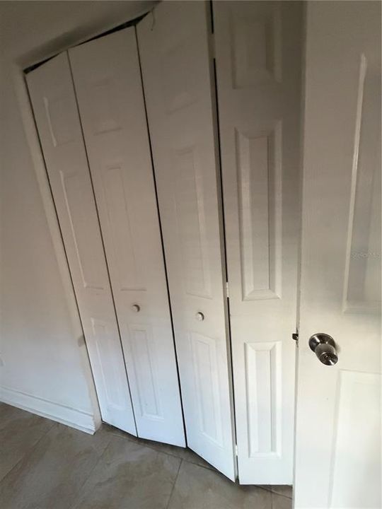 For Rent: $1,600 (2 beds, 1 baths, 800 Square Feet)
