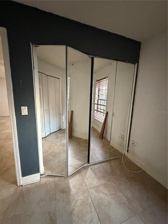 For Rent: $1,600 (2 beds, 1 baths, 800 Square Feet)