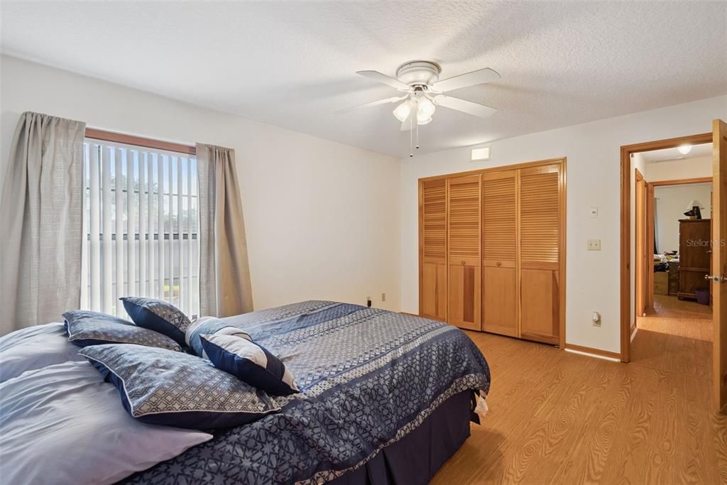 En Venta: $410,000 (3 camas, 3 baños, 2149 Pies cuadrados)
