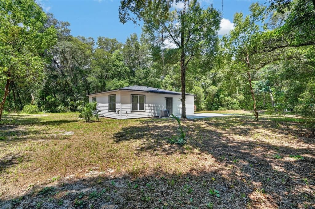 For Sale: $259,900 (2 beds, 1 baths, 1110 Square Feet)
