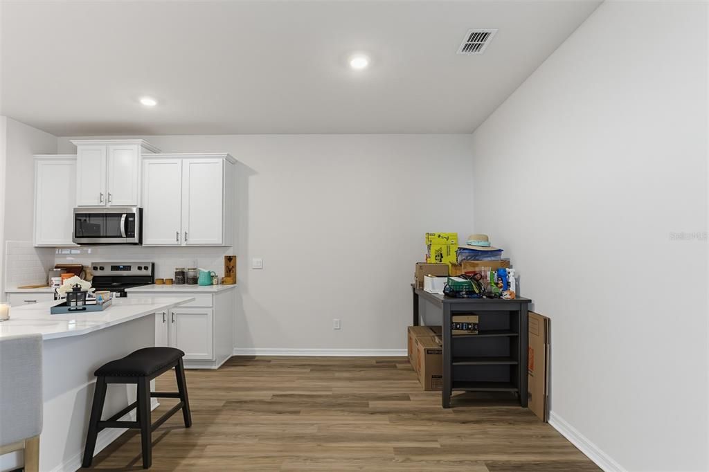 For Sale: $360,000 (3 beds, 2 baths, 1569 Square Feet)