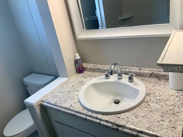 For Sale: $132,000 (2 beds, 2 baths, 962 Square Feet)