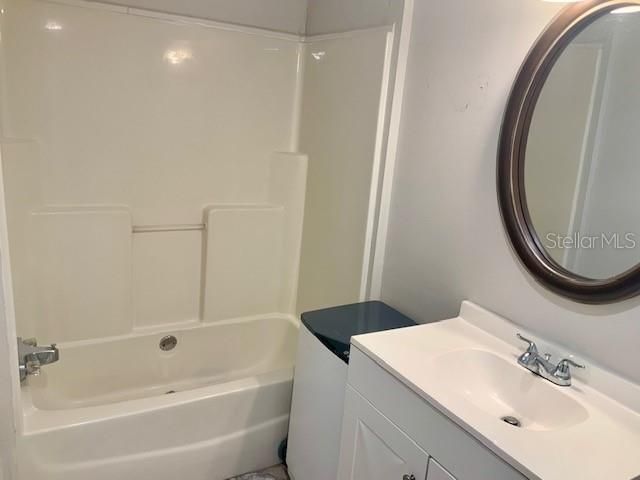 For Sale: $132,000 (2 beds, 2 baths, 962 Square Feet)