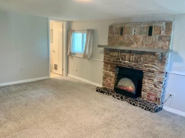 For Sale: $132,000 (2 beds, 2 baths, 962 Square Feet)