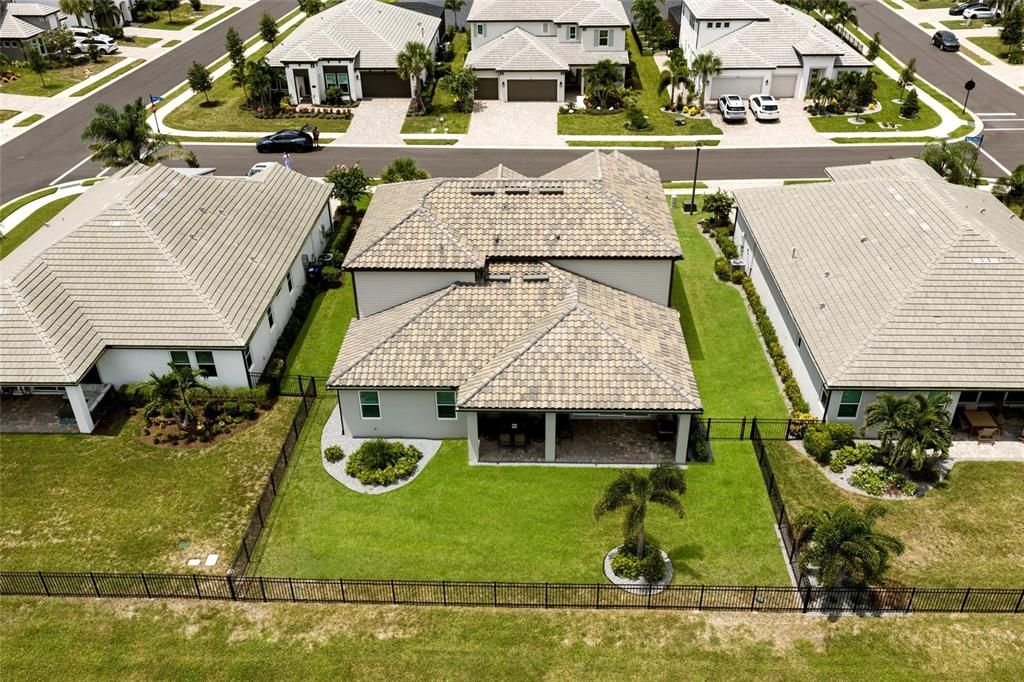 For Sale: $895,000 (4 beds, 3 baths, 3697 Square Feet)