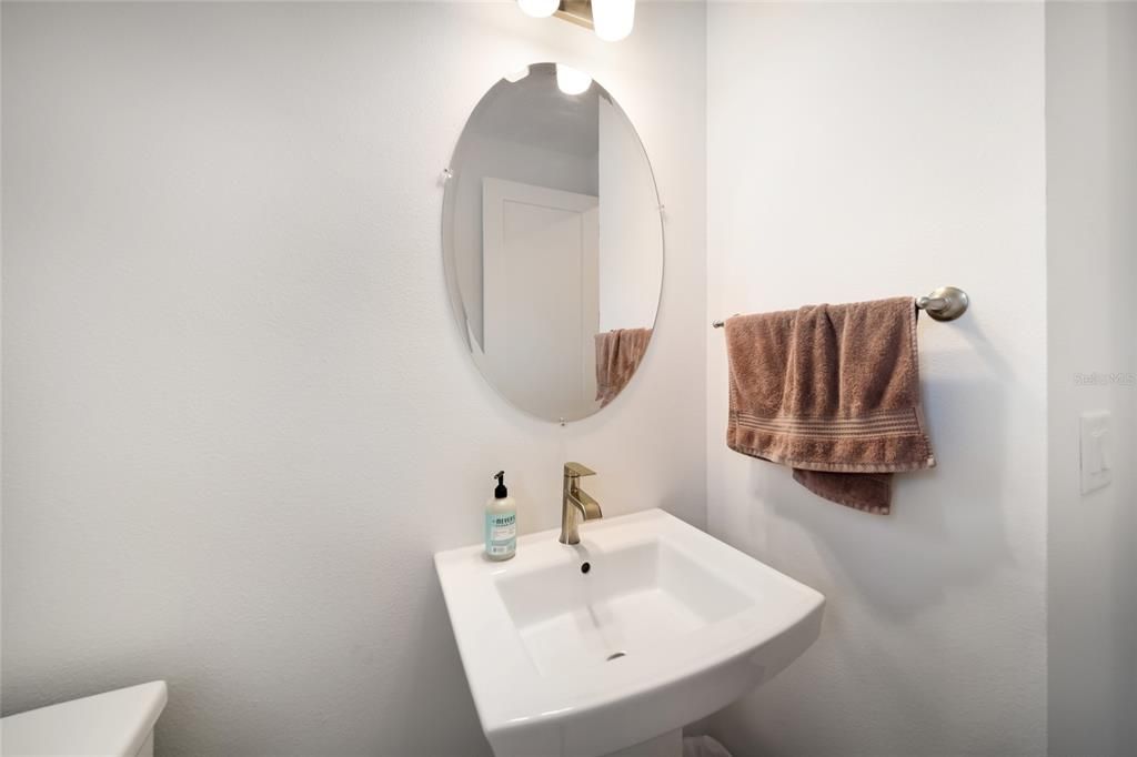 For Sale: $895,000 (4 beds, 3 baths, 3697 Square Feet)