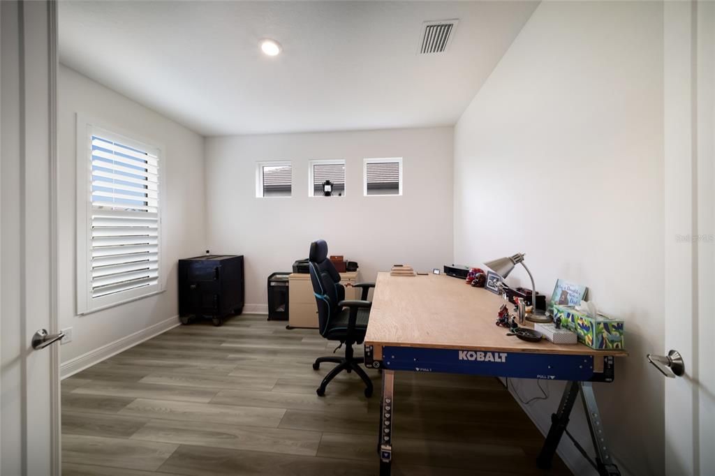For Sale: $895,000 (4 beds, 3 baths, 3697 Square Feet)