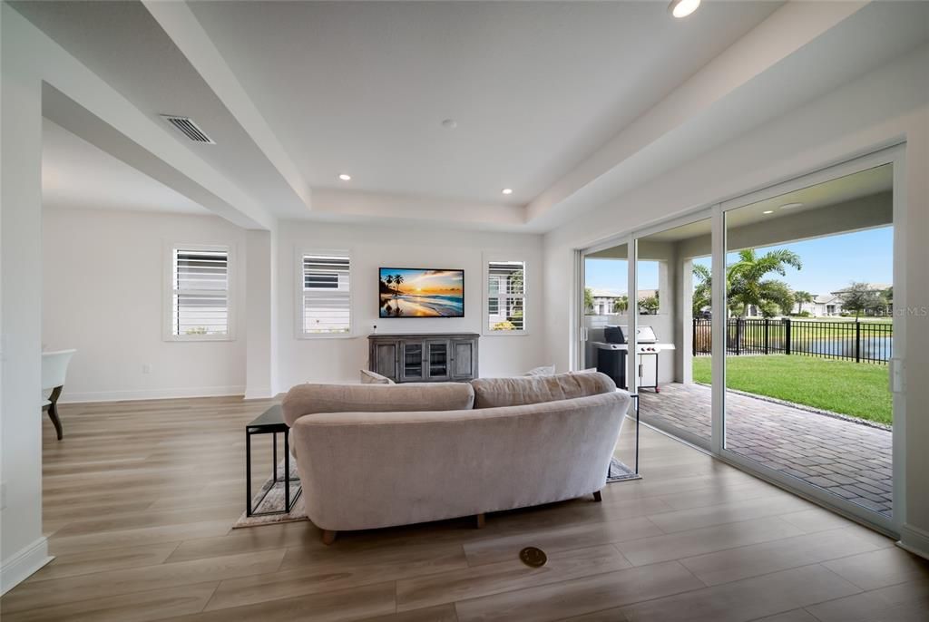 For Sale: $895,000 (4 beds, 3 baths, 3697 Square Feet)