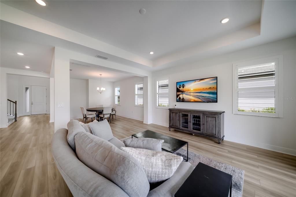 For Sale: $895,000 (4 beds, 3 baths, 3697 Square Feet)