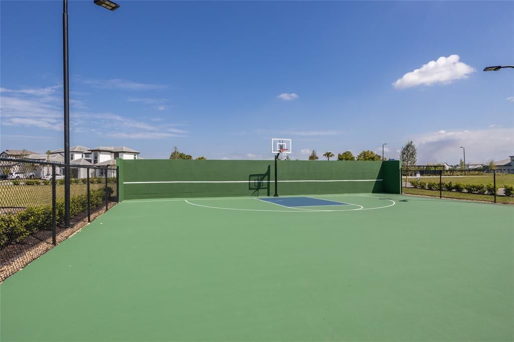 For Sale: $895,000 (4 beds, 3 baths, 3697 Square Feet)