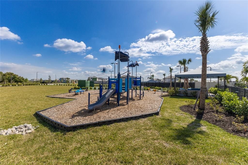 For Sale: $895,000 (4 beds, 3 baths, 3697 Square Feet)