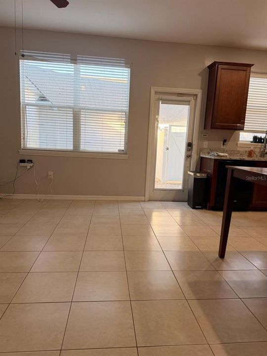 For Rent: $1,875 (3 beds, 2 baths, 1536 Square Feet)