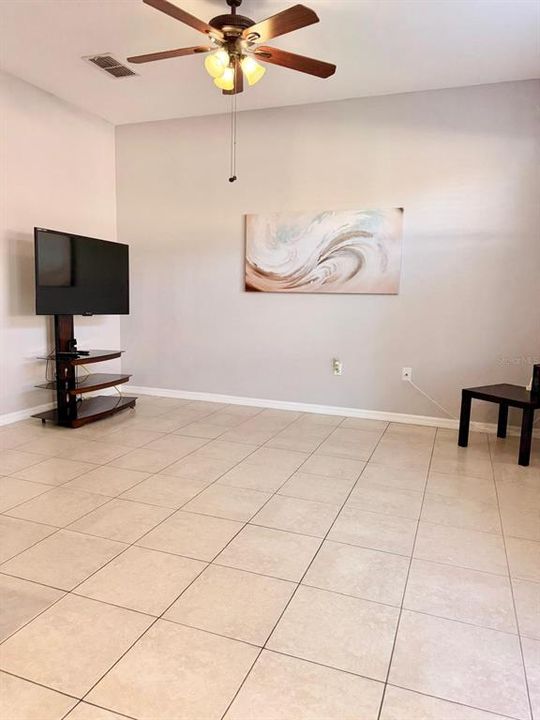 For Rent: $1,875 (3 beds, 2 baths, 1536 Square Feet)