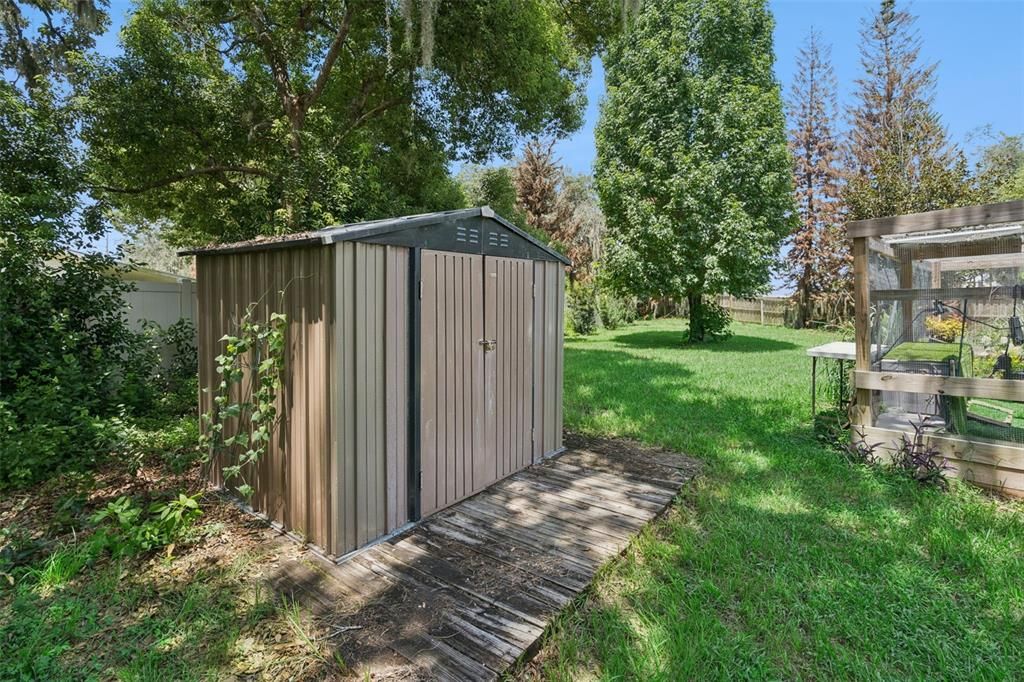 For Sale: $300,000 (3 beds, 2 baths, 1154 Square Feet)