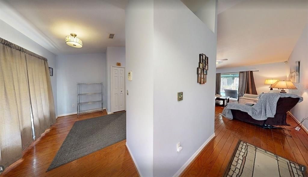 For Sale: $300,000 (3 beds, 2 baths, 1154 Square Feet)