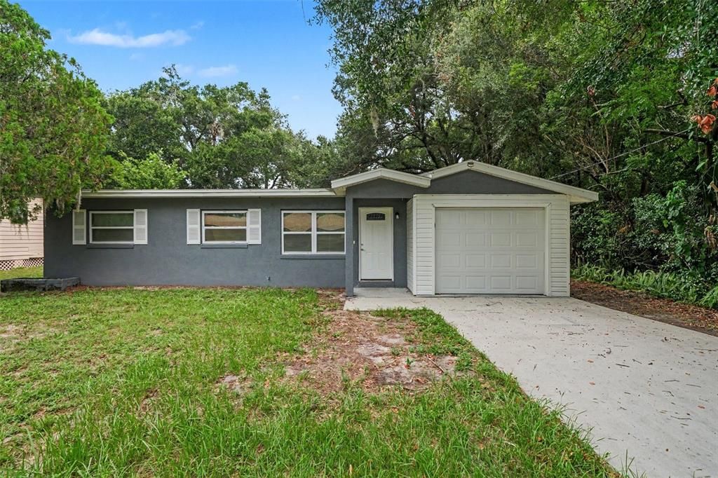 En Venta: $289,900 (4 camas, 2 baños, 1242 Pies cuadrados)