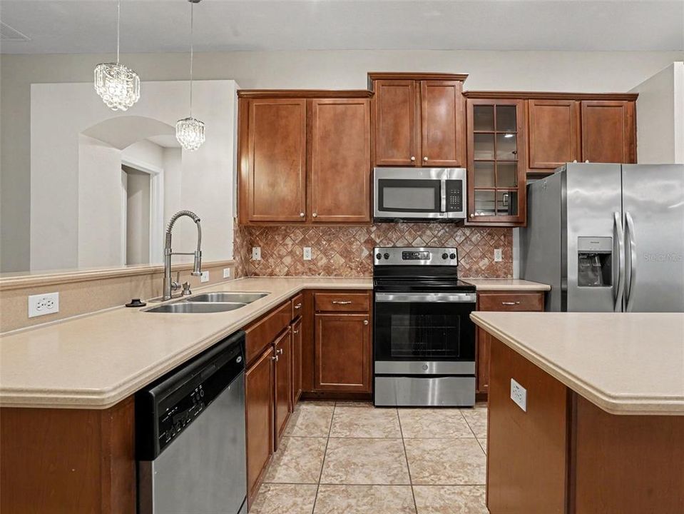 En Venta: $334,900 (3 camas, 2 baños, 1904 Pies cuadrados)