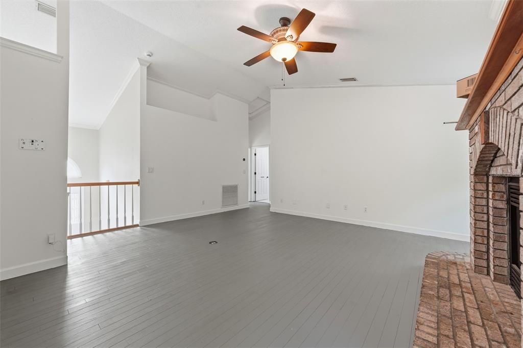 En Venta: $899,999 (5 camas, 3 baños, 3708 Pies cuadrados)