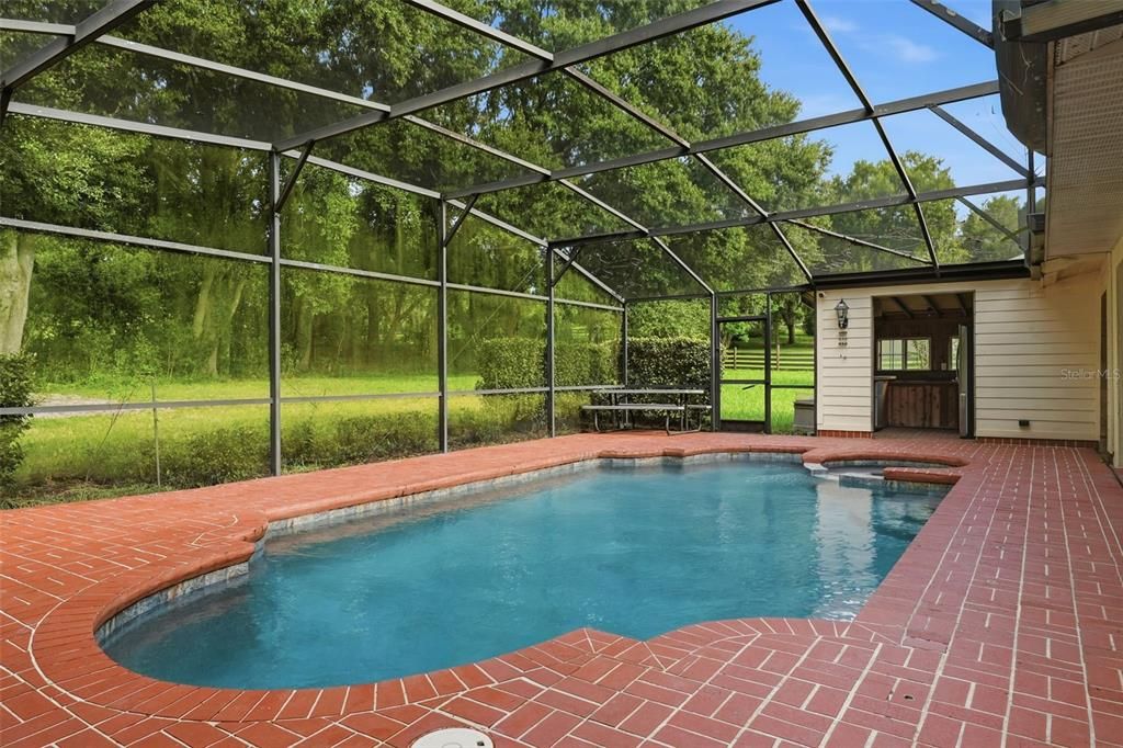 En Venta: $899,999 (5 camas, 3 baños, 3708 Pies cuadrados)
