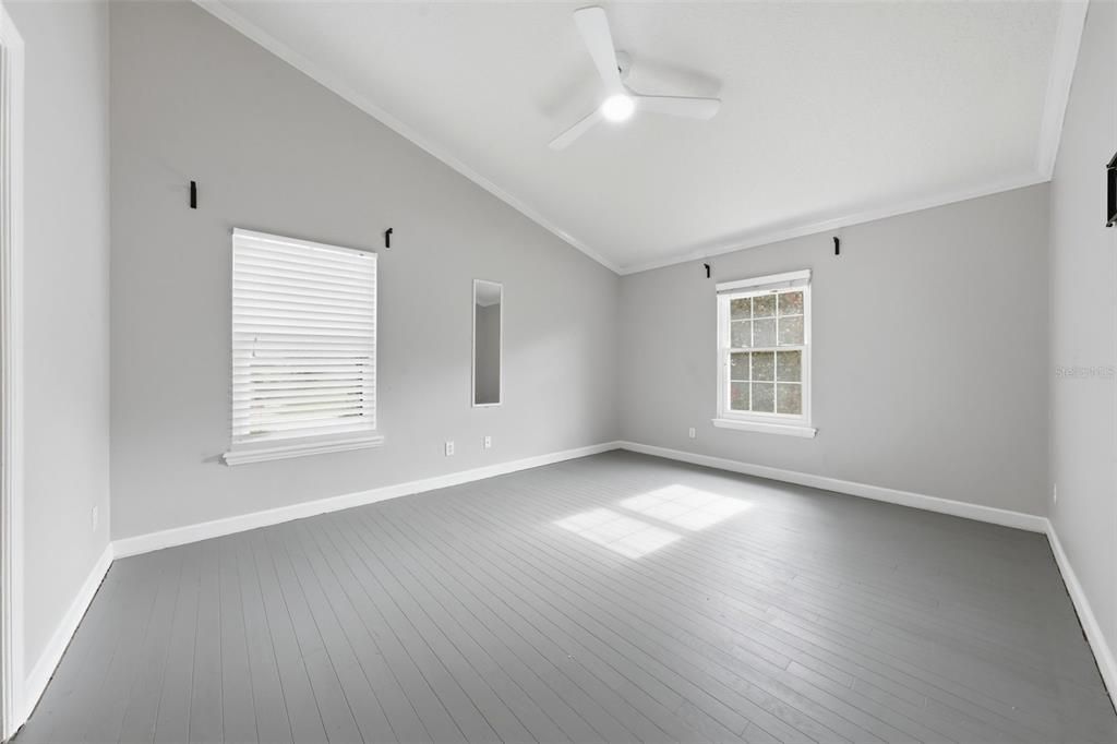 En Venta: $899,999 (5 camas, 3 baños, 3708 Pies cuadrados)