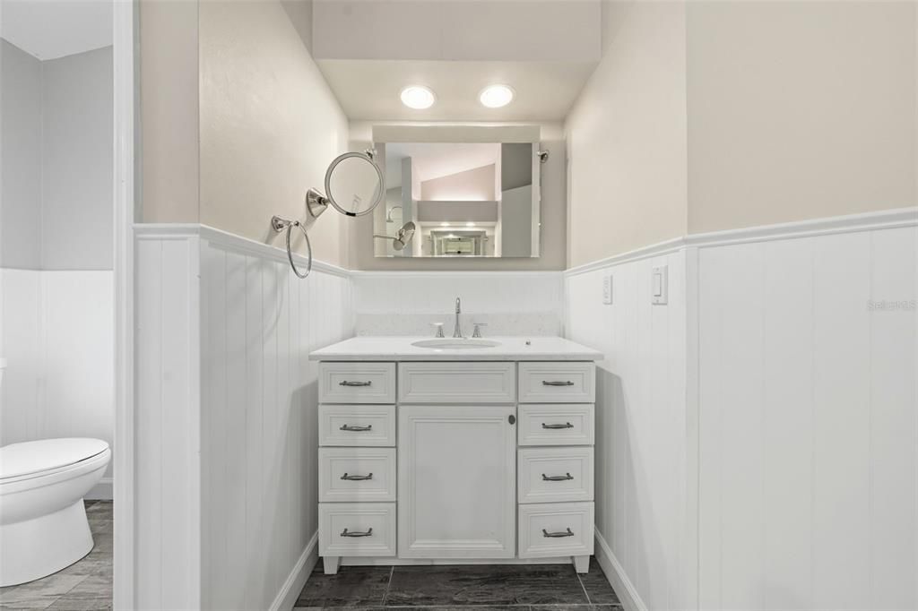 En Venta: $899,999 (5 camas, 3 baños, 3708 Pies cuadrados)