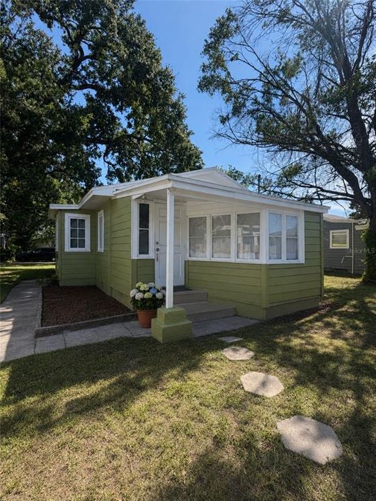 В аренду: $1,750 (2 спален, 1 ванн, 828 Квадратных фут)