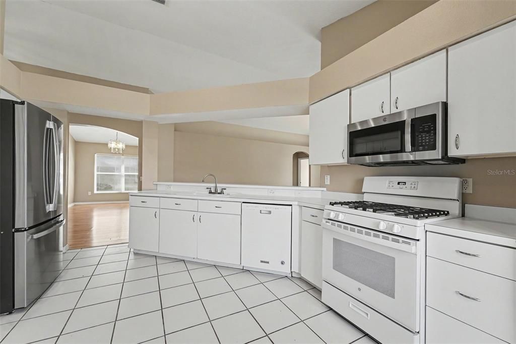 En Venta: $339,900 (4 camas, 3 baños, 1791 Pies cuadrados)