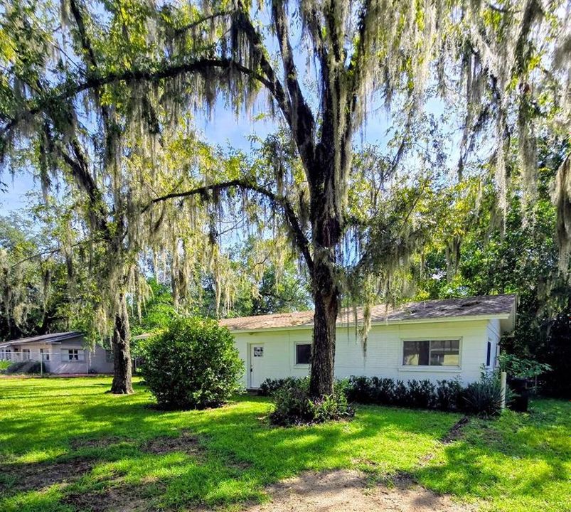 For Sale: $255,000 (3 beds, 2 baths, 1232 Square Feet)