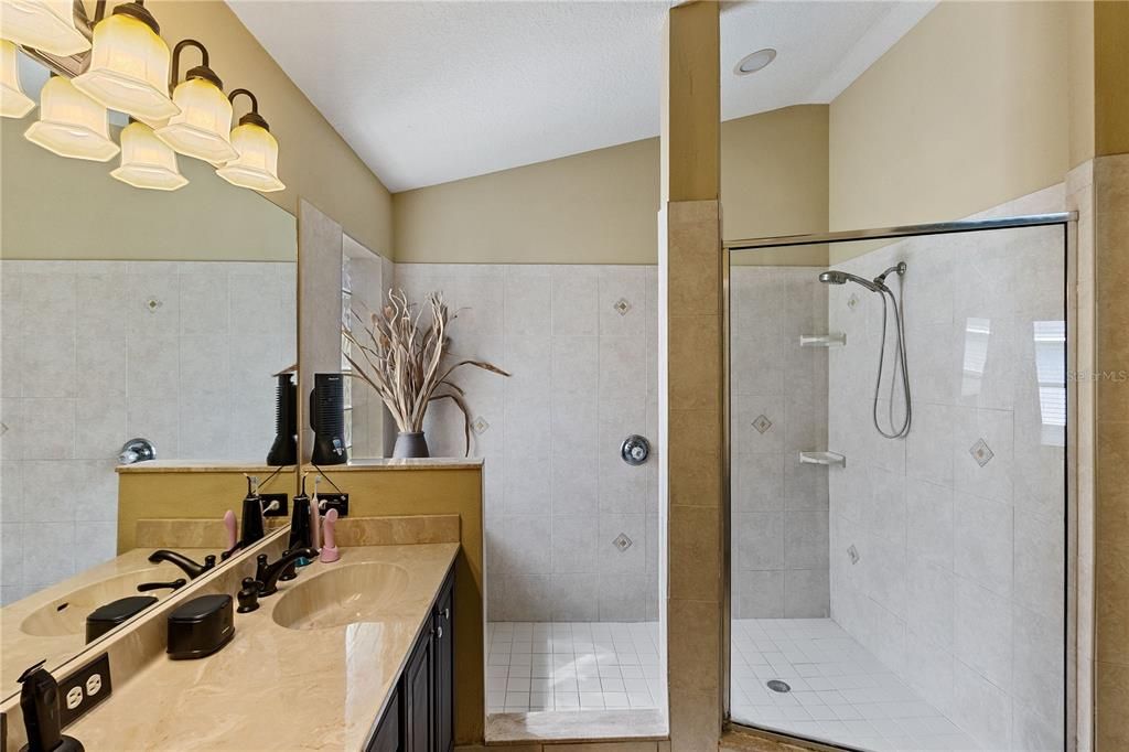 For Sale: $465,000 (4 beds, 2 baths, 2074 Square Feet)
