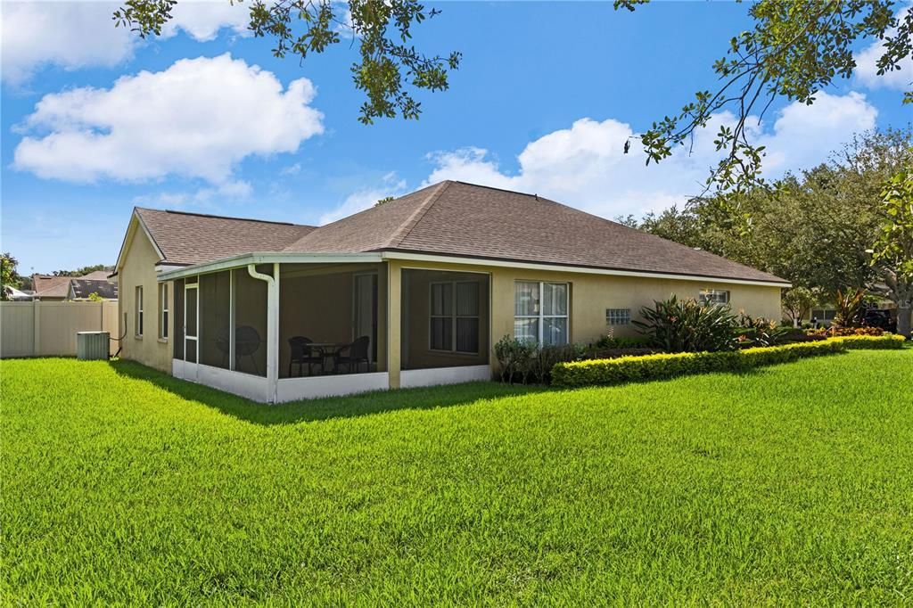 For Sale: $465,000 (4 beds, 2 baths, 2074 Square Feet)