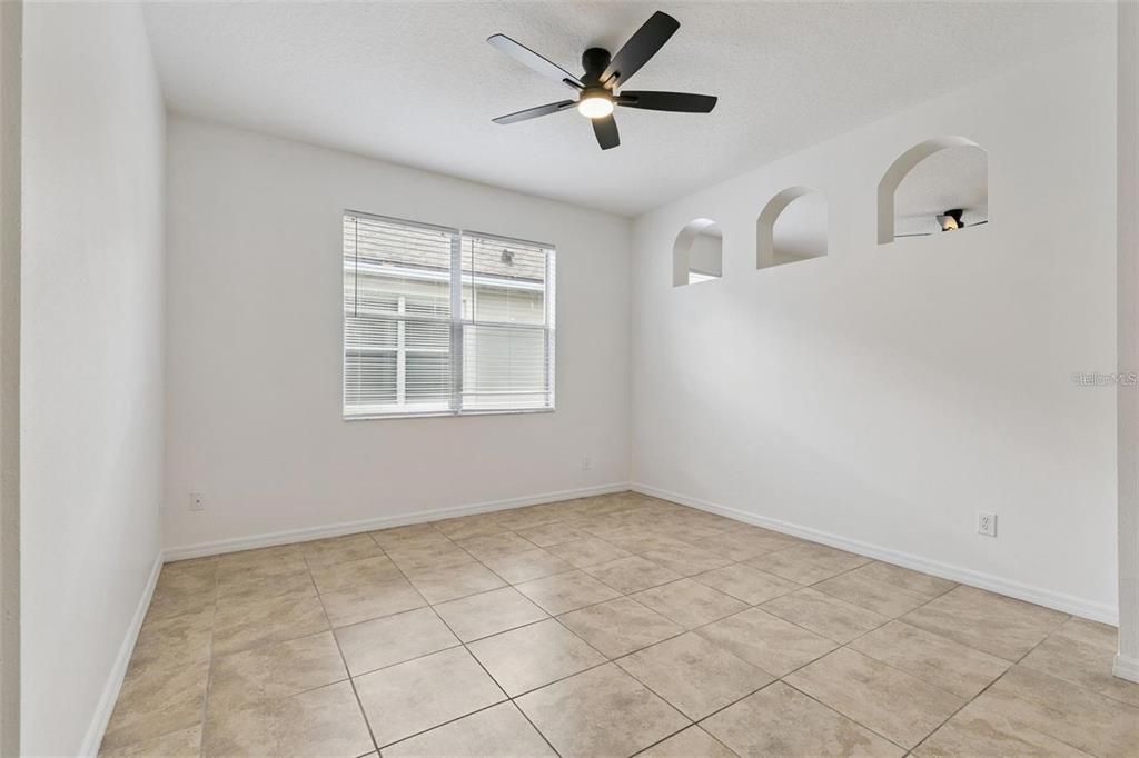 For Rent: $3,000 (3 beds, 2 baths, 1911 Square Feet)