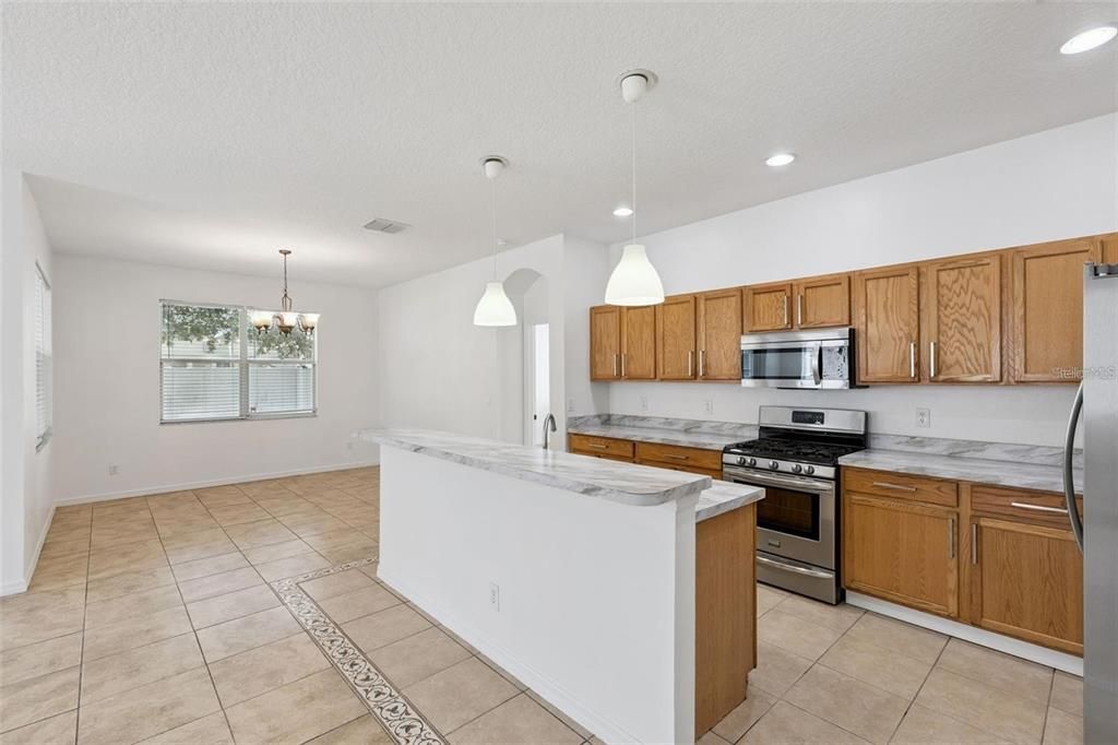 For Rent: $3,000 (3 beds, 2 baths, 1911 Square Feet)
