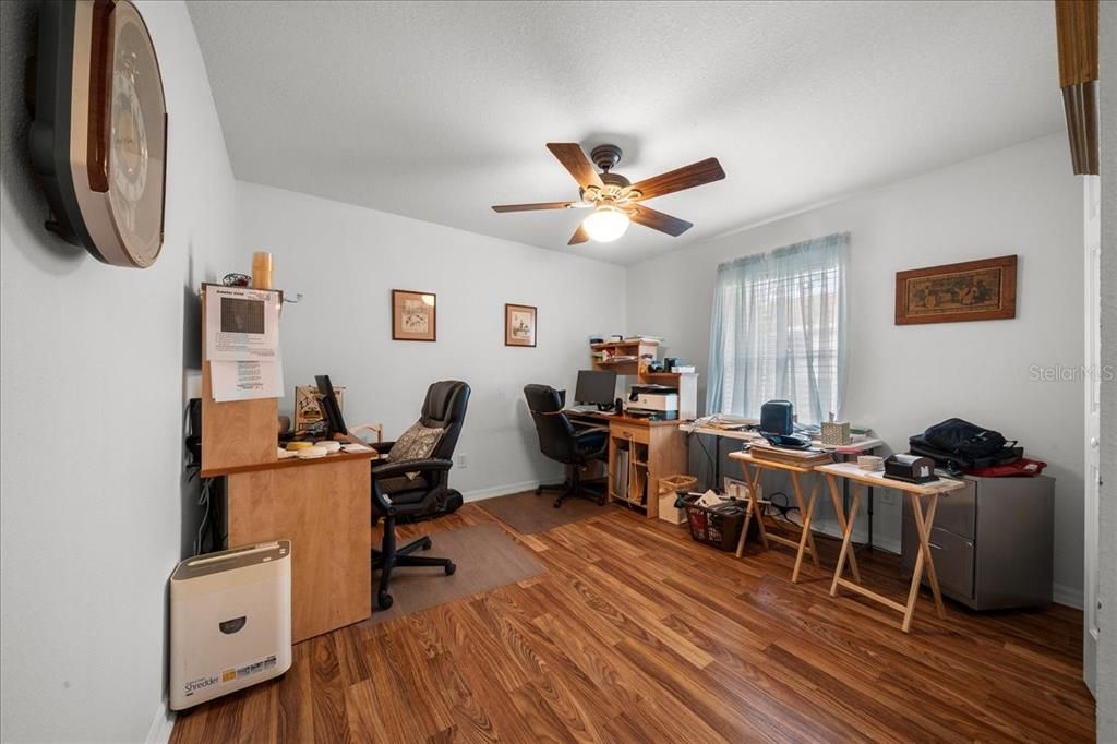 En Venta: $280,000 (3 camas, 2 baños, 1903 Pies cuadrados)