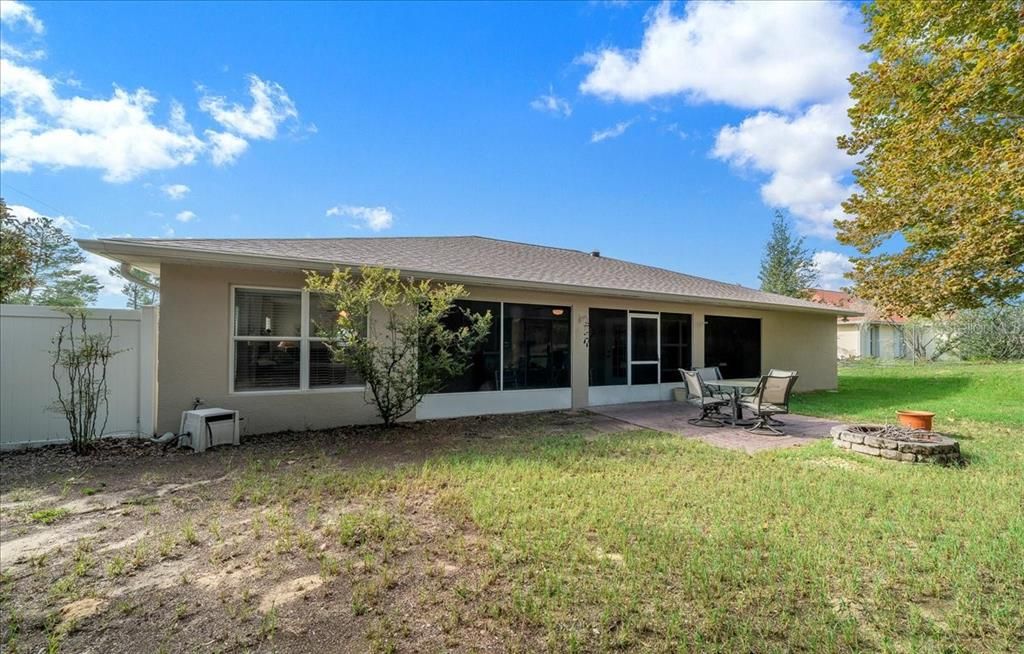 En Venta: $280,000 (3 camas, 2 baños, 1903 Pies cuadrados)