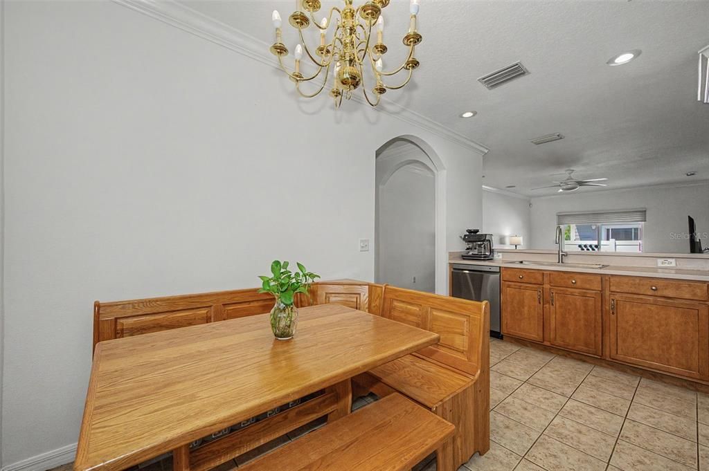 En Venta: $280,000 (2 camas, 2 baños, 1224 Pies cuadrados)